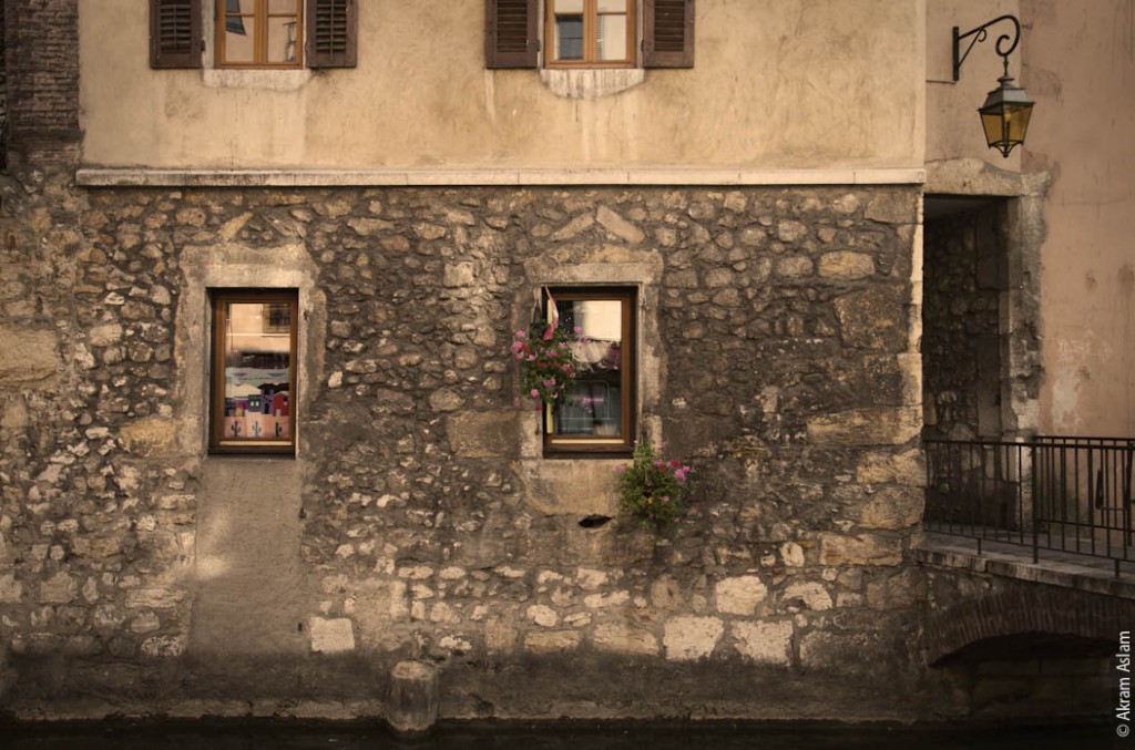 Windows at the Quai de l'Eveche